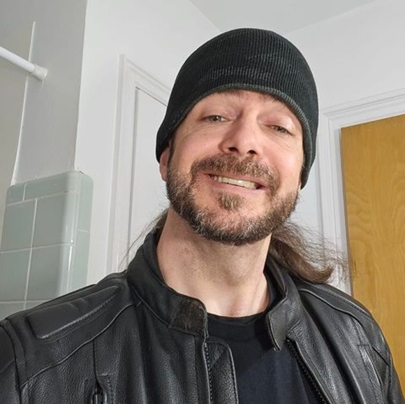 Meet your Posher, Ronnie - Picture 1 of 1